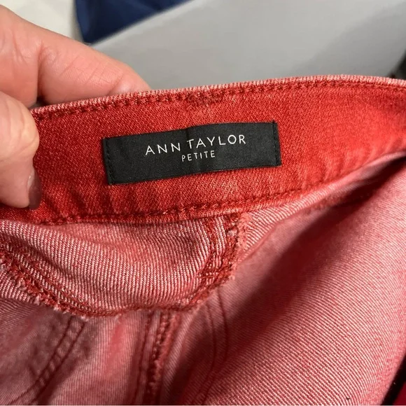 Ann Taylor Women’s 8 Petite Skinny Jeans Red Raw Hem High Waist Casual Valentine - Picture 10 of 10